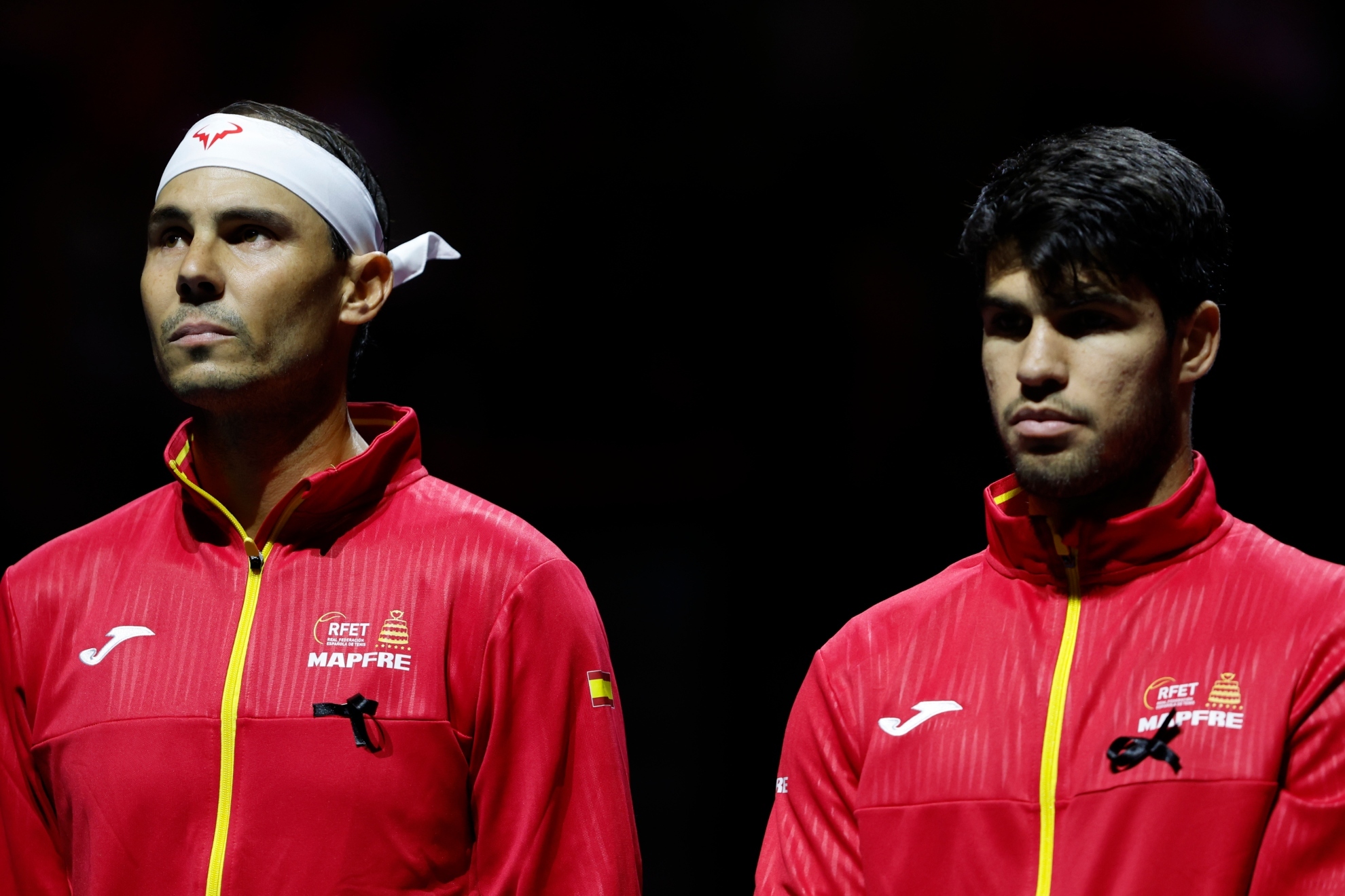 通过他的案 通过他的案